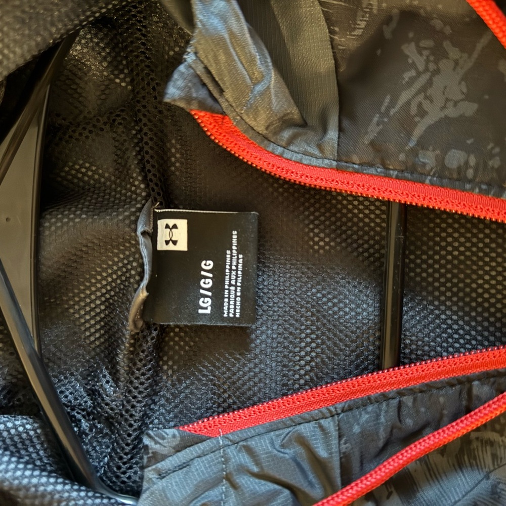 Under Armour Project Rock Windbreaker Size L